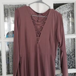 😍😍Mauve color Boohoo Dress😍😍